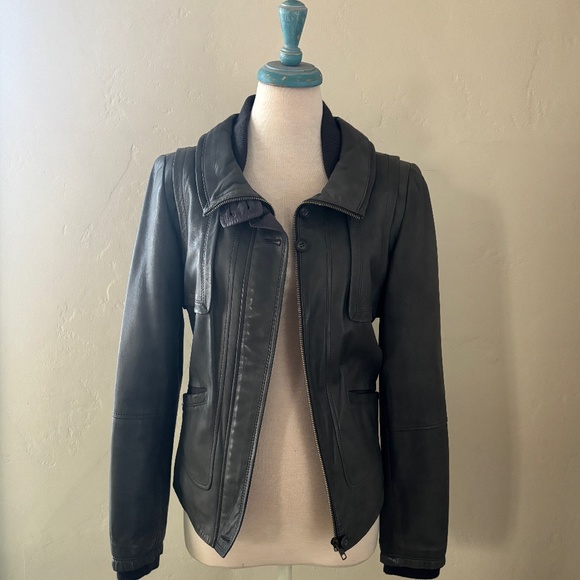 Danier Grey Lamb Skin Leather Jacket in Small - Picture 2 of 11